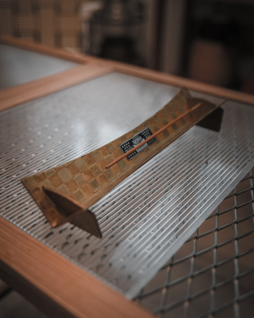 HIDEOFF • 復古黃銅線香座|Incense Stick Holder|Thophy Checker 經典棋盤款 (附收納皮套)
