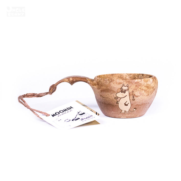 a picture of a brown and black shoe