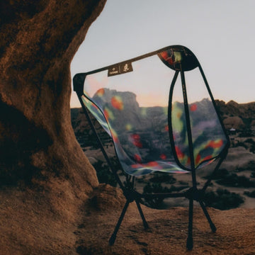 Gramicci 與 Helinox 聯名 Chair One 露營椅戶外使用情境