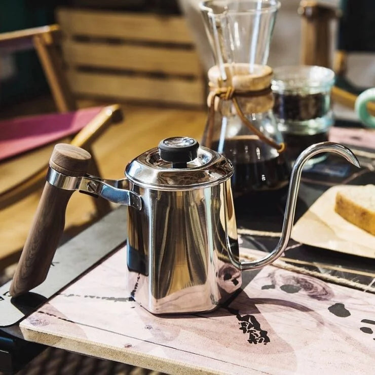 a blender that is sitting on a counter 